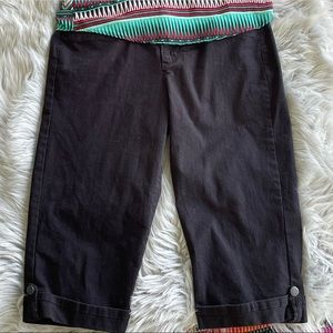 Gloria Vanderbilt Ladies size 8 Skimmers in black